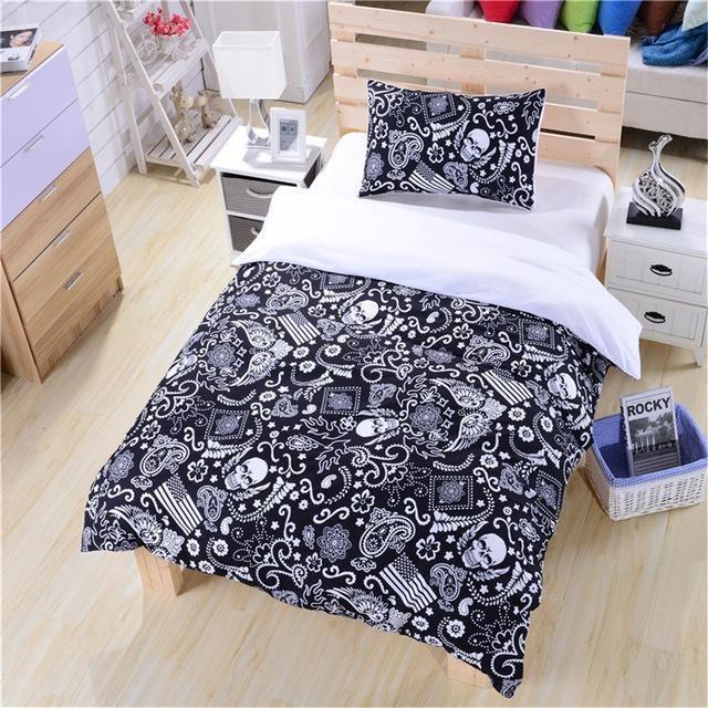 Black and White Skull Bedding Set