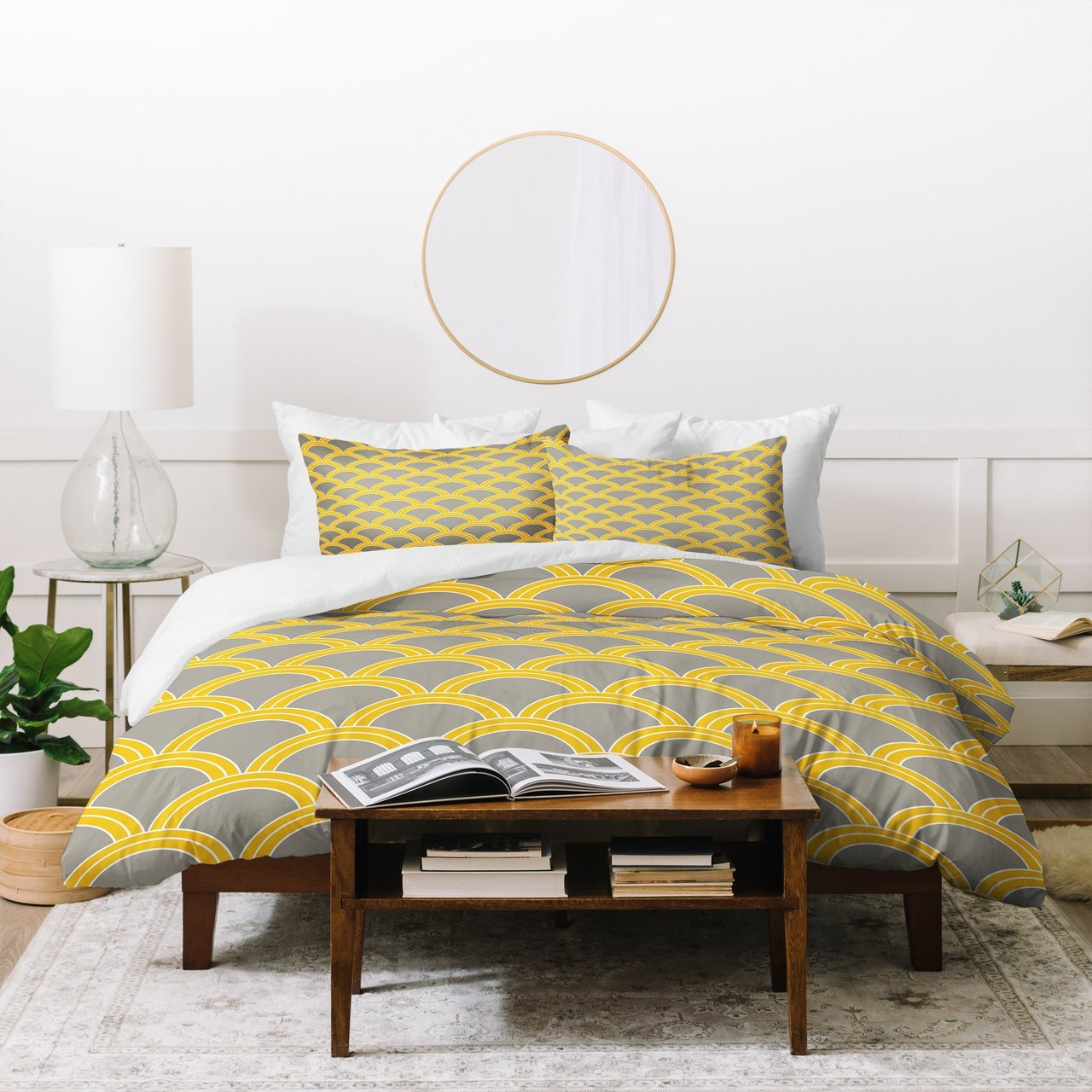 Caroline Okun Jaune Duvet Cover
