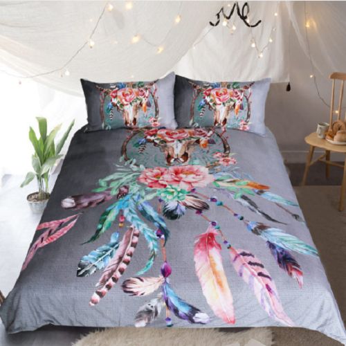 Gray Feathers Skulls Print Duvet Cover