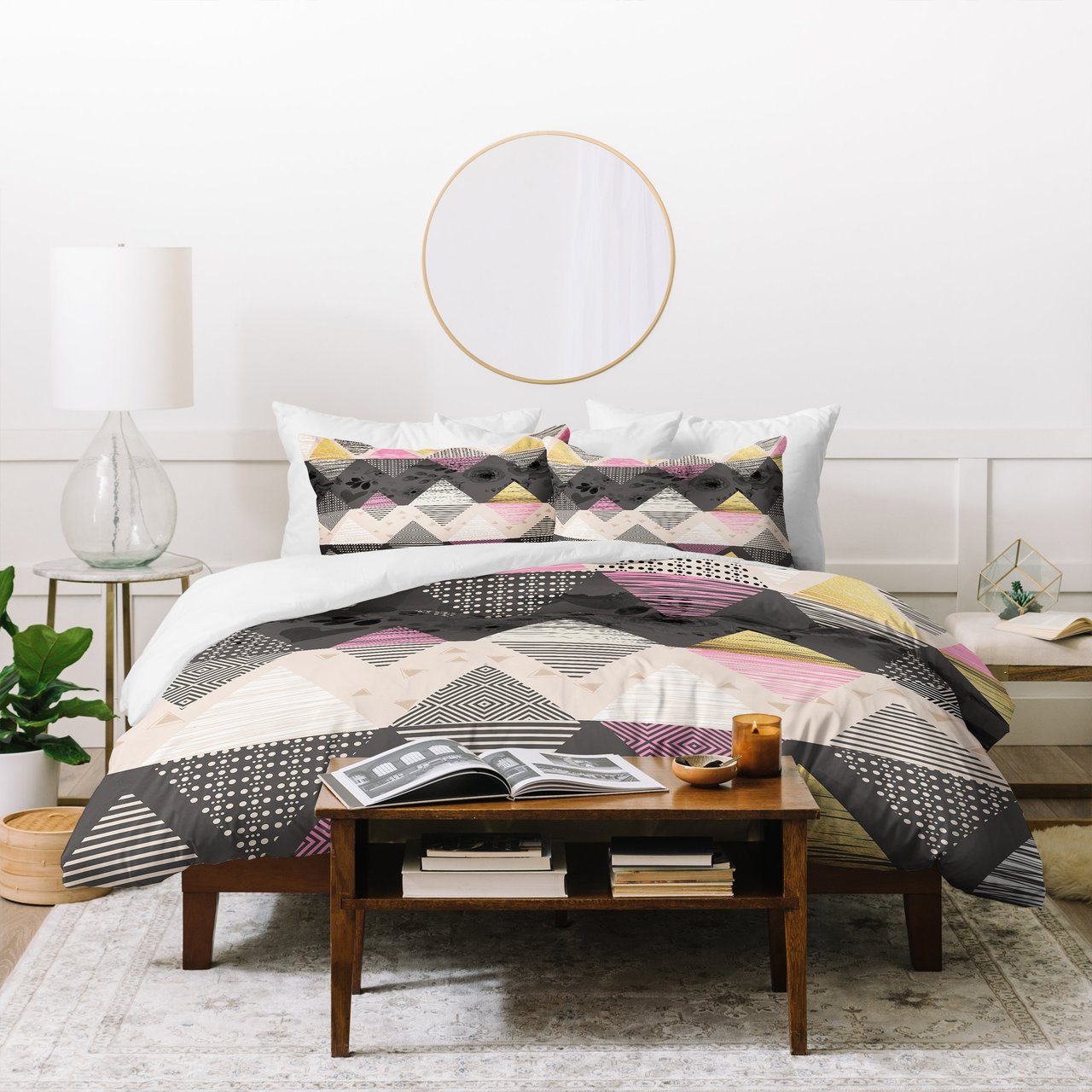 Marta Barragan Camarasa Abstract geometric textures Duvet Cover