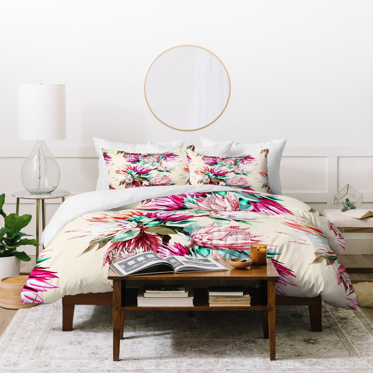 Marta Barragan Camarasa King proteas bloom 02 Duvet Cover