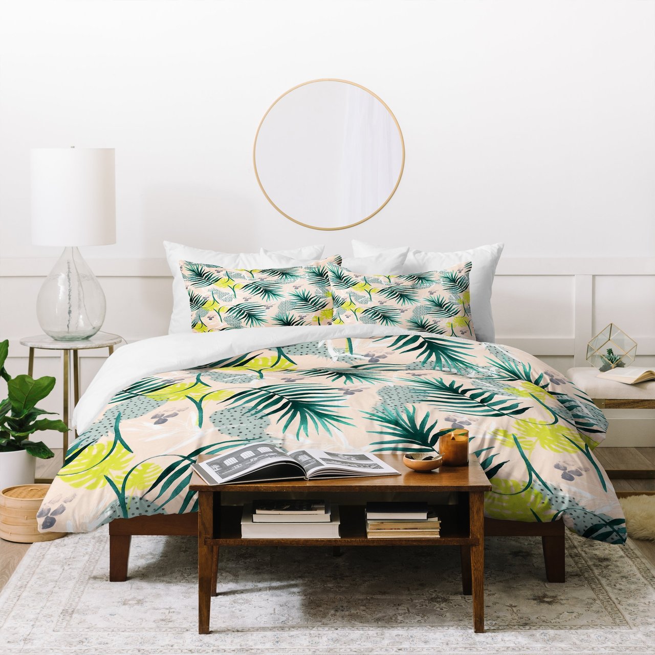 Marta Barragan Camarasa Tropical pattern leaf and pineapple Duvet Cover