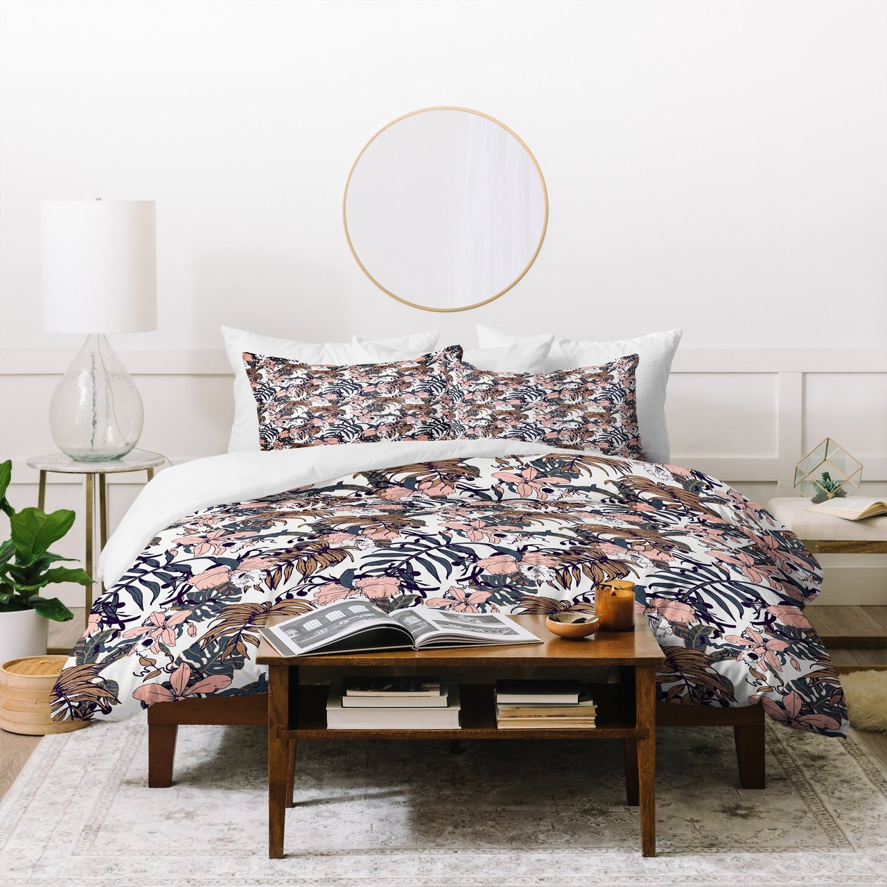 Marta Barragan Camarasa Winter in the jungle Duvet Cover