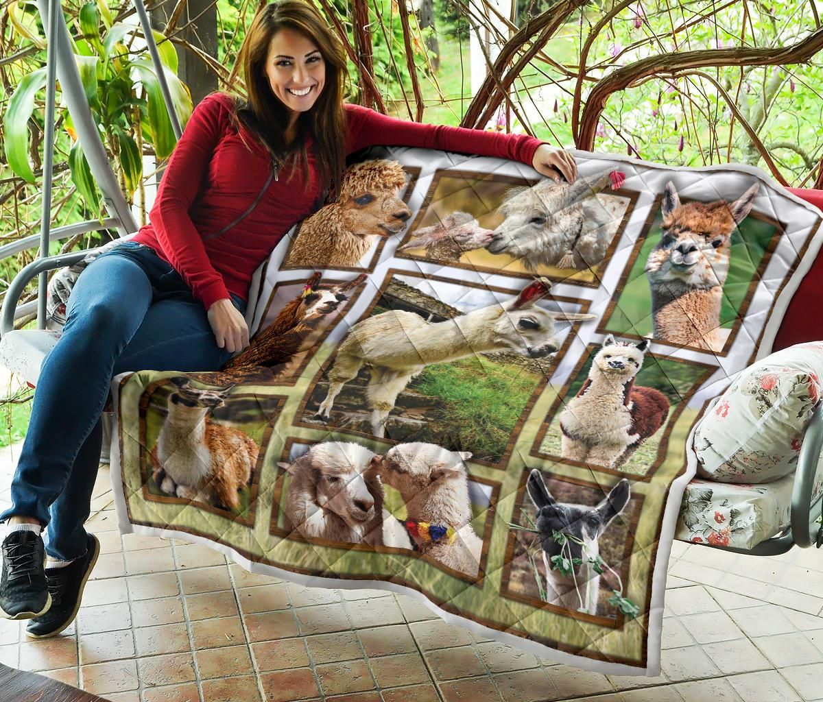 3D Llama Quilt Blanket DHC020120186TD