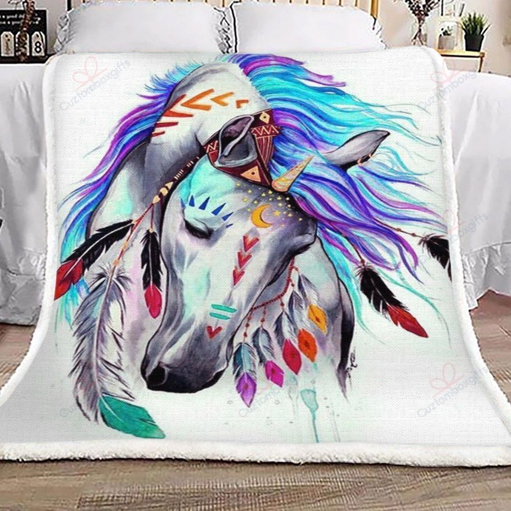 A Beauty Horse Native Sherpa Fleece Blanket