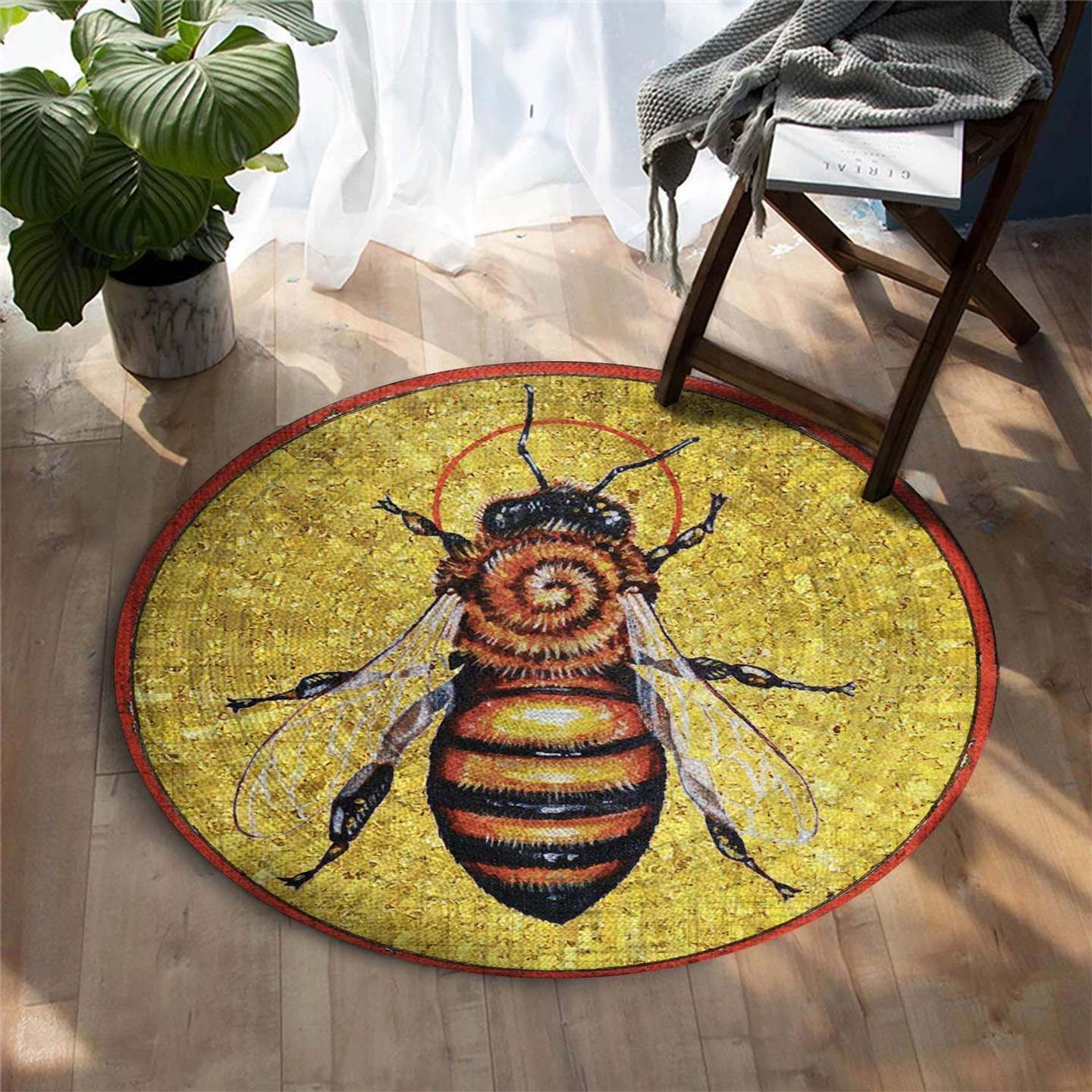 A Bee Round Carpet