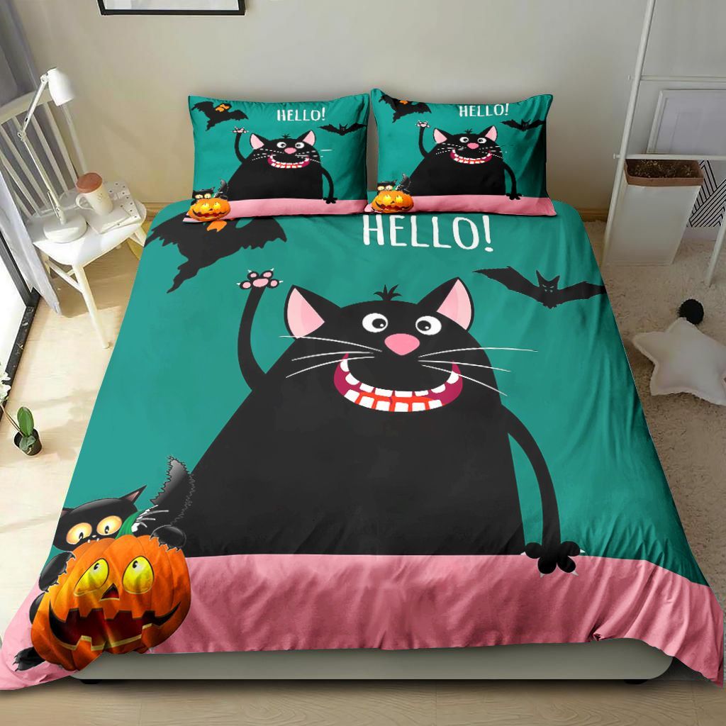 A Big Black Mouse Is Smiling Bedding Set