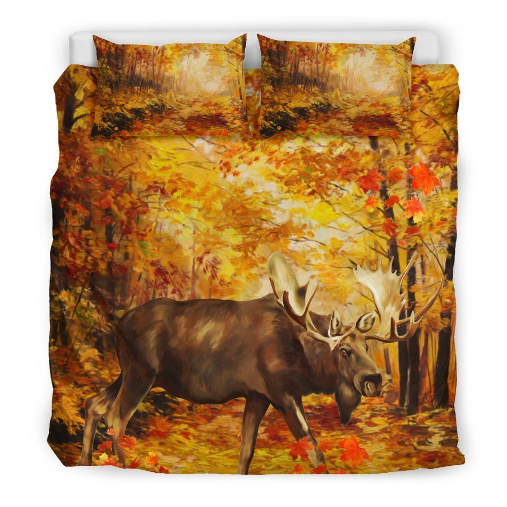 A Big Moose And Maple Leaf Forest Bedding Set