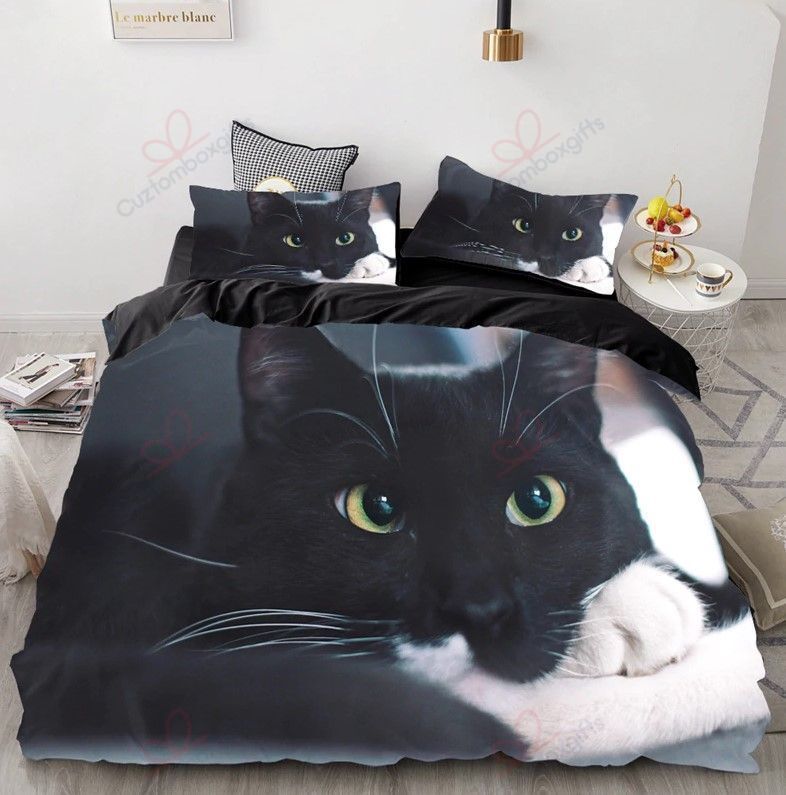 A Black Cat Bedding Set