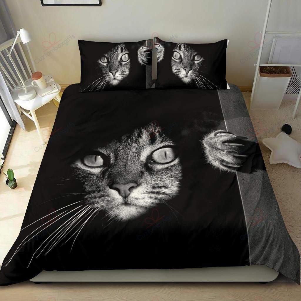 A Black Cat Bedding Set
