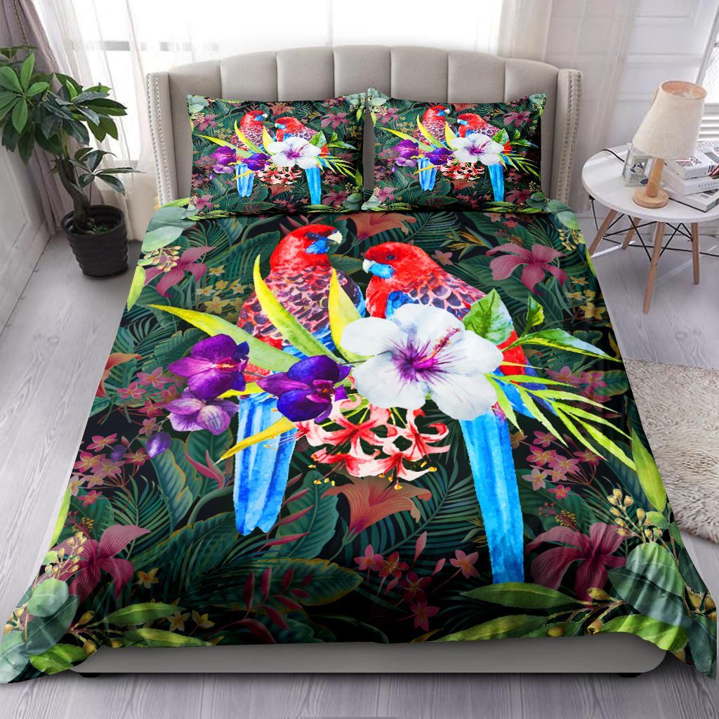 A Couple Of Tropical Parrot Bedding Set