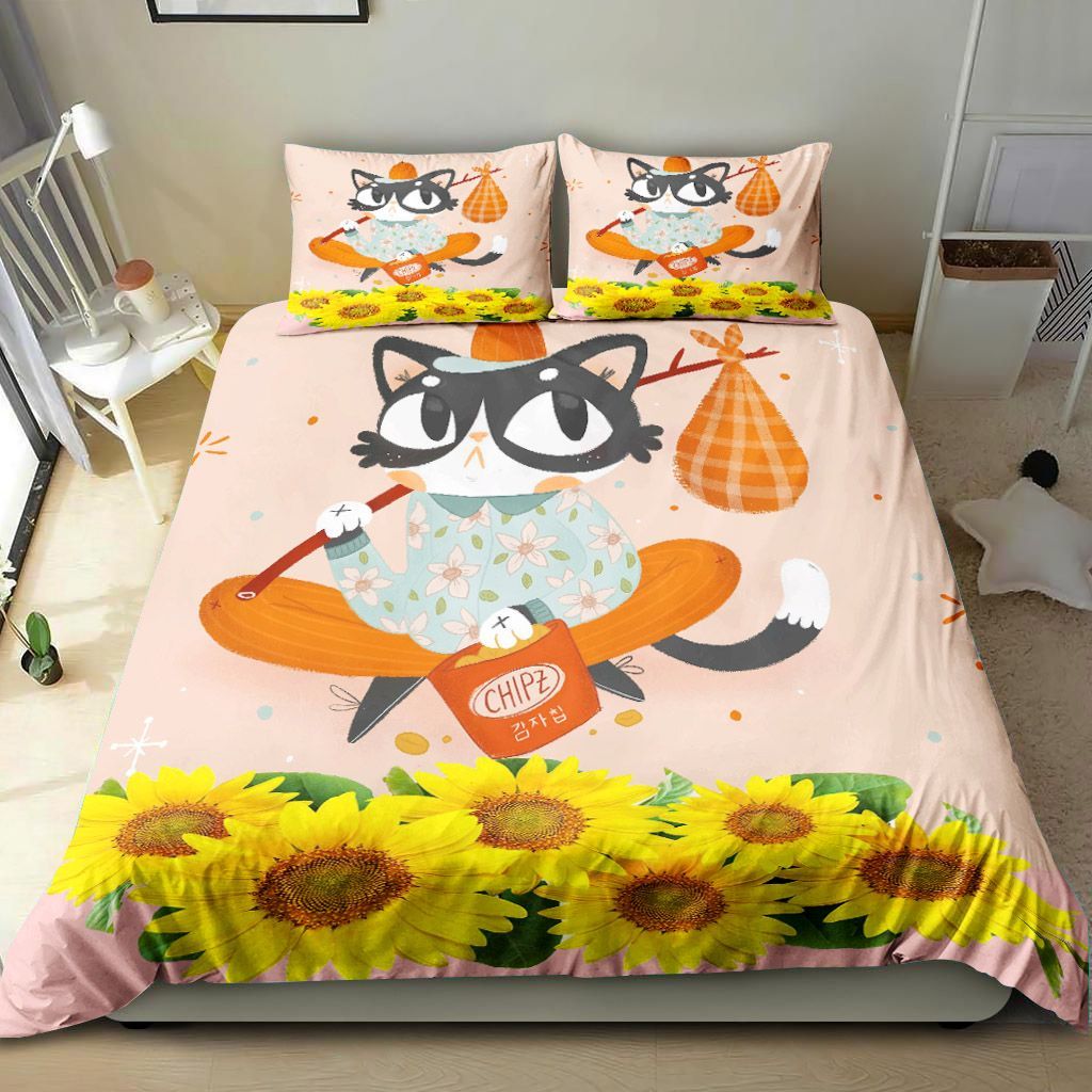 A Cute Cat Bedding Set