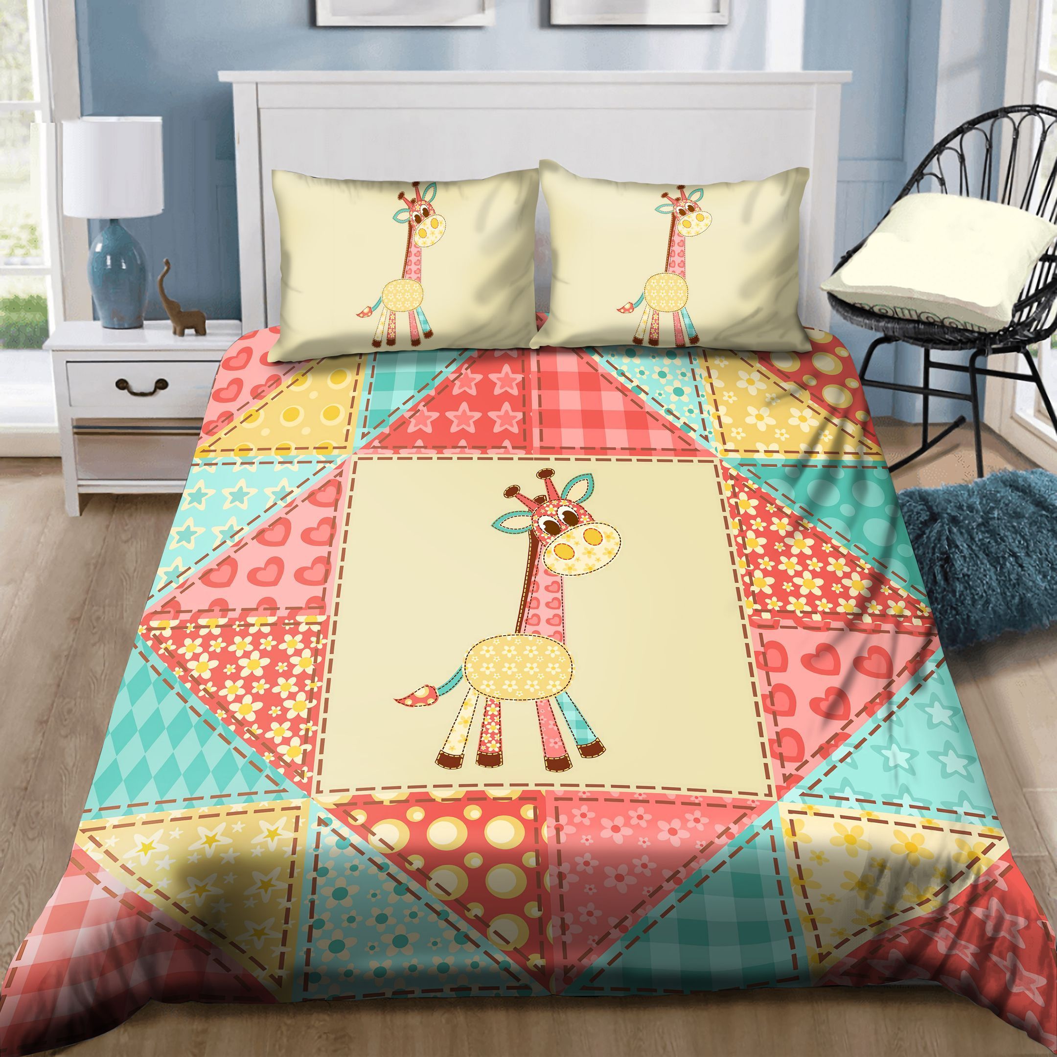 A Cute Giraffe Loves Flower Bedding Set