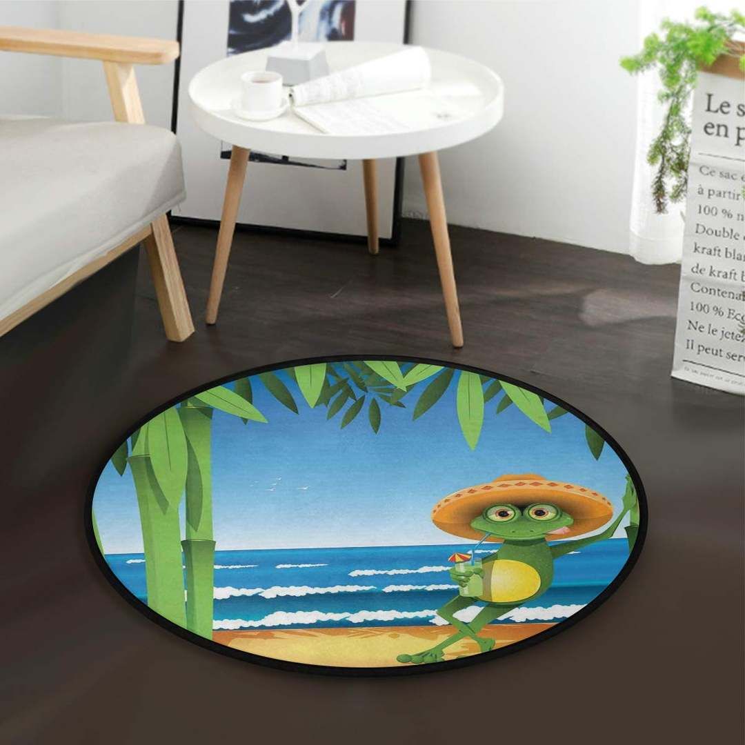 A Frog On Sandy Beach Round Carpet