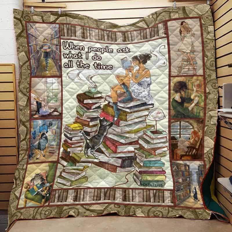 A Girl Who Loves Book And Cat GS-CL-DT3005 Quilt Blanket