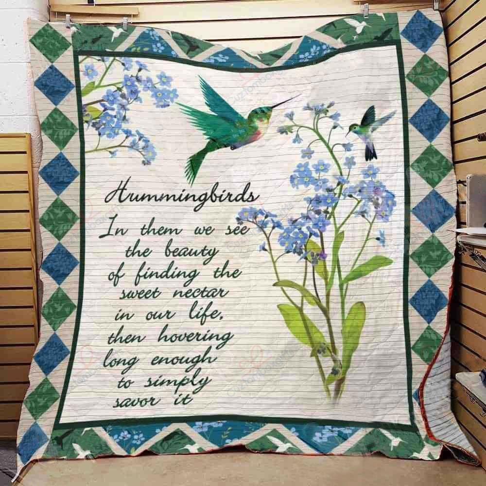 A Hummingbird GS-CL-KC0408 Quilt Blanket