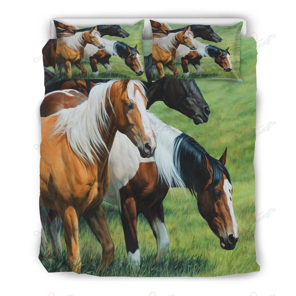 A Pack Of Farm Horse Bedding Set