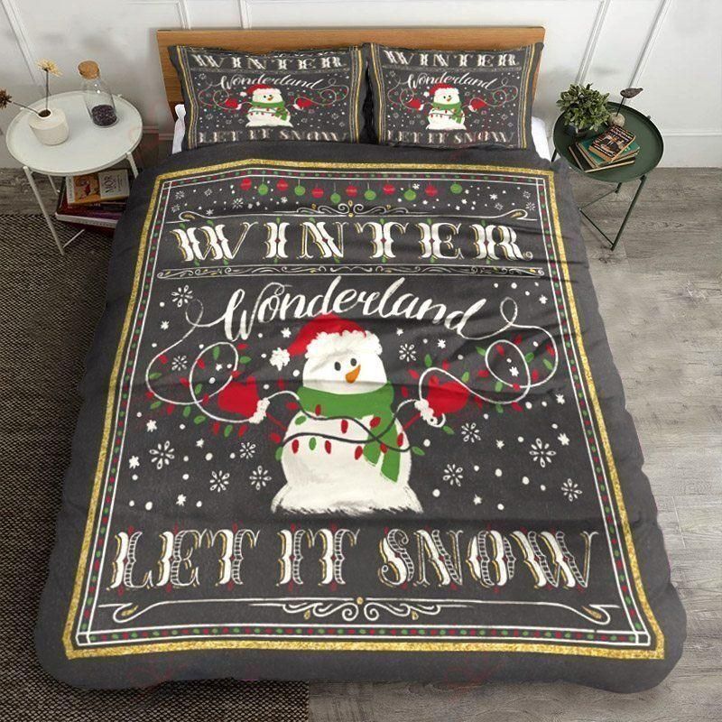 A Snowman Christmas Printed Bedding Set