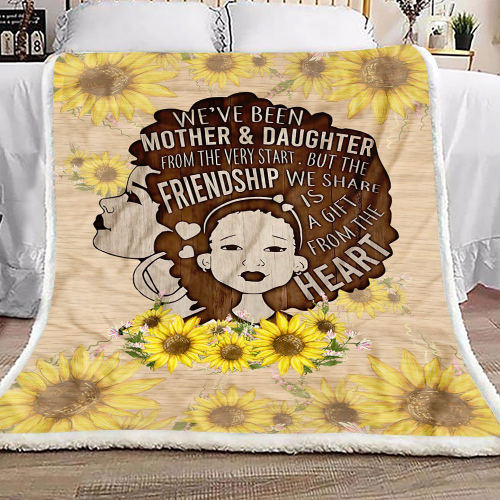 Afro Mommy And Daughter Fleece Blanket
