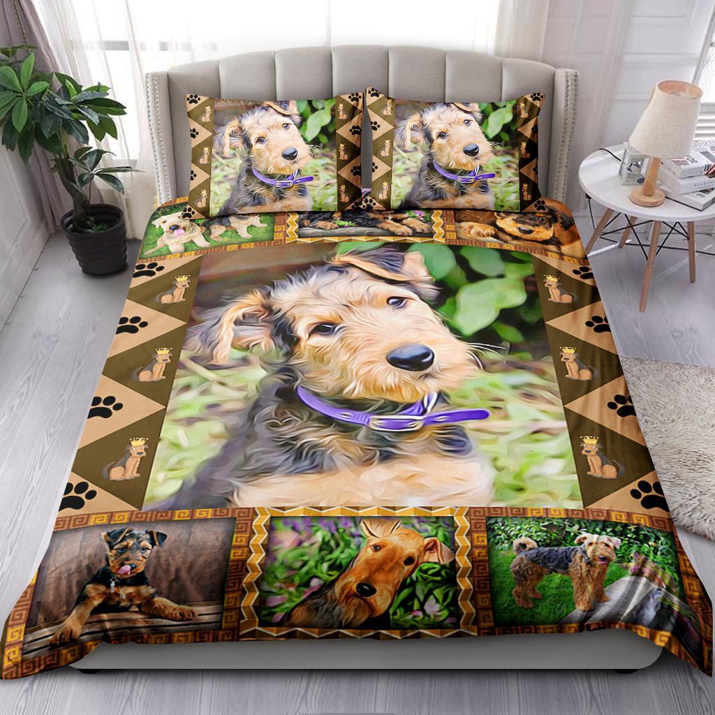 Airedale Terrier Triangles Bedding Set