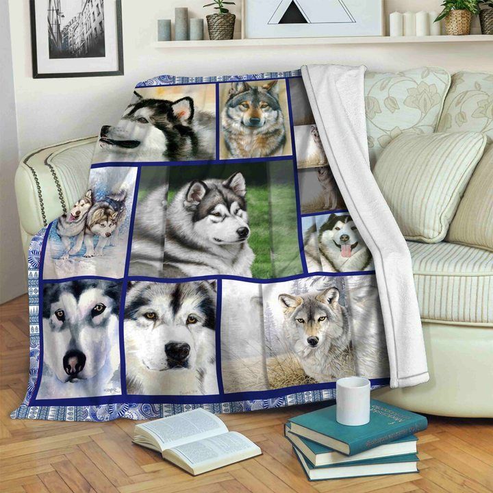 Alaskan Malamute Dog Sherpa Fleece Blanket