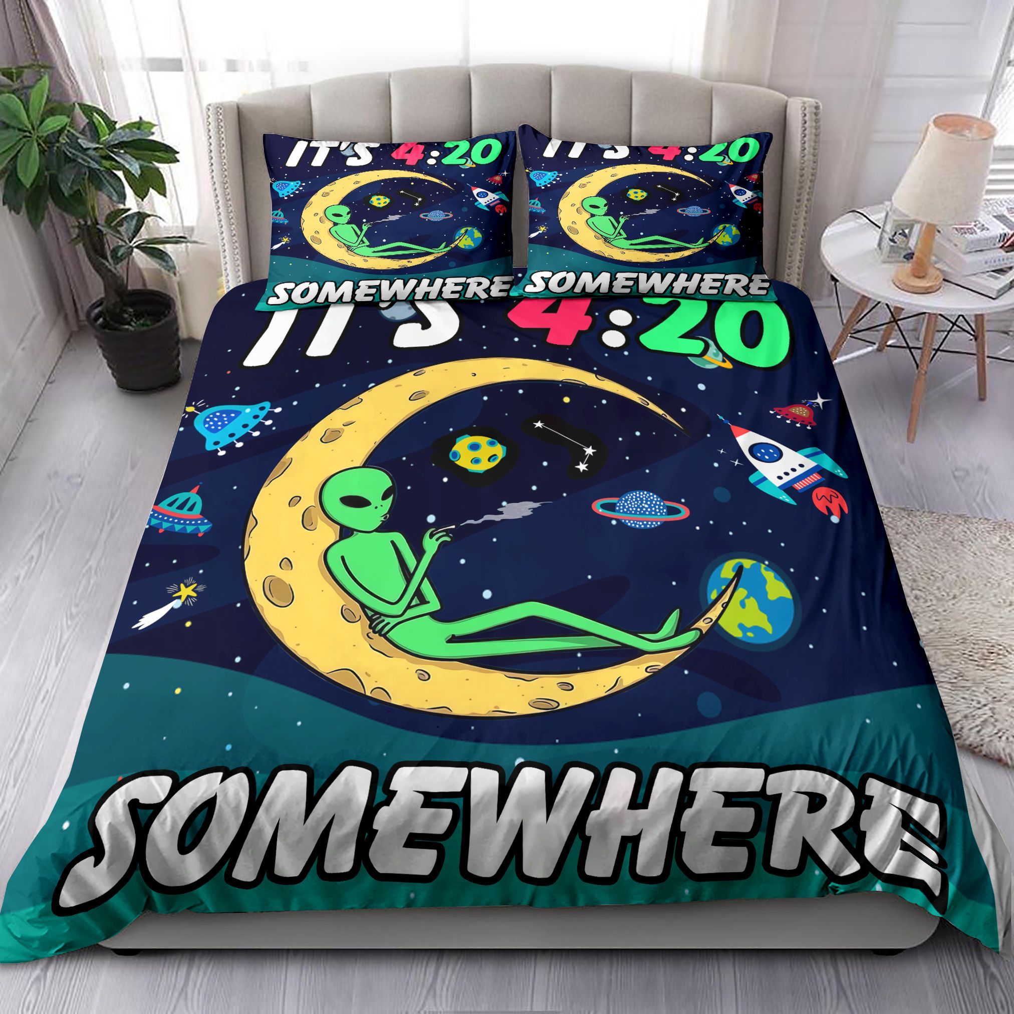 Alien Somewhere Bedding Set