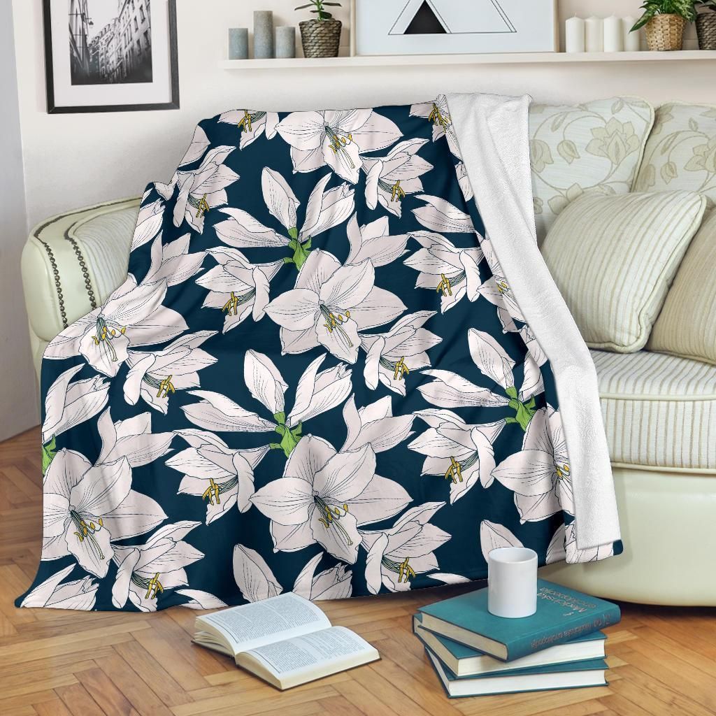 Amaryllis Pattern Print Design Vintage Fleece Blanket