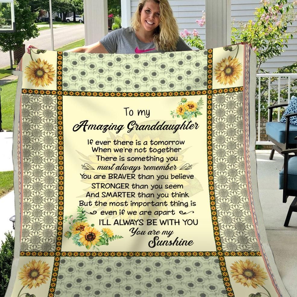 Amazing Granddaughter You Are My Sunshine Sherpa Fleece Blanket