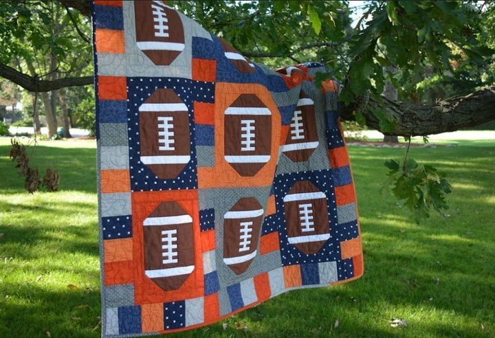 American Football DTC2410102 Quilt Blanket