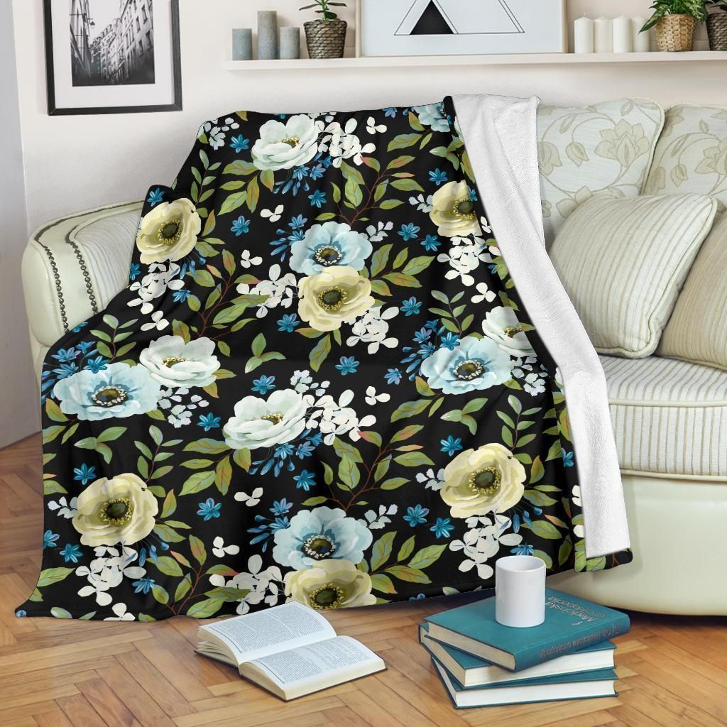 Anemone Pattern Print Design Black Fleece Blanket