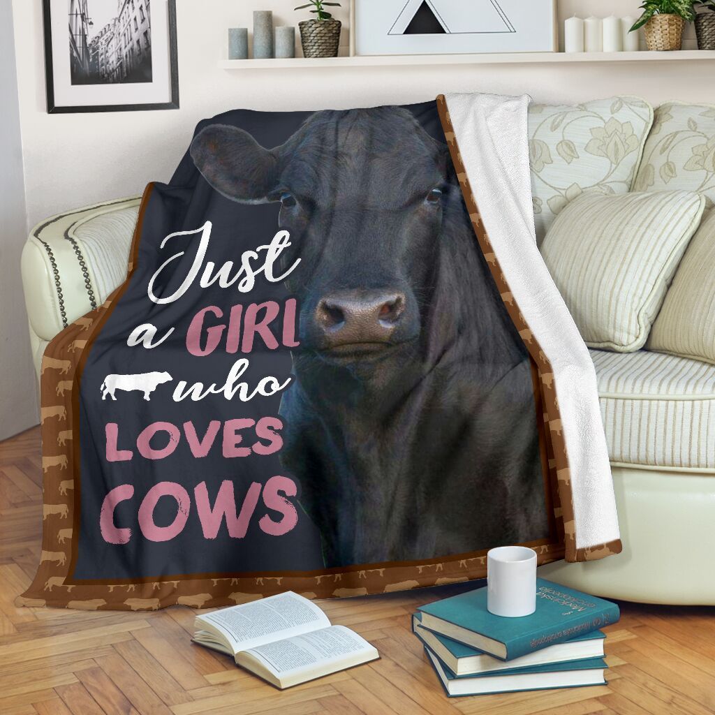 Angus Cattle Sherpa Fleece Blanket