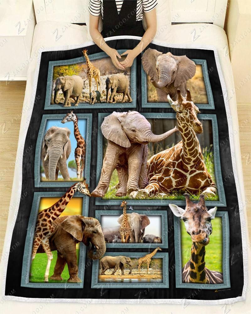Animal Cute Elephants And Giraffes Sherpa Fleece Blanket