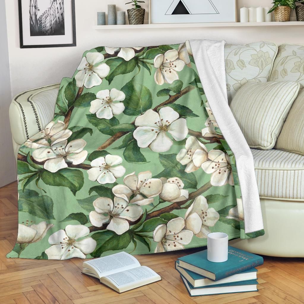 Apple Blossom Pattern In Green Printed Fleece Blanket