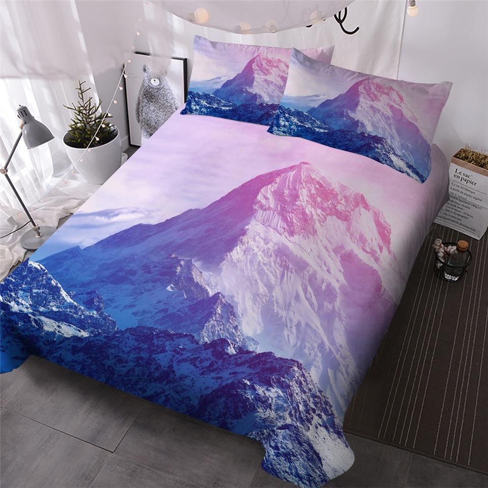 Arctic Mountain Bedding Set