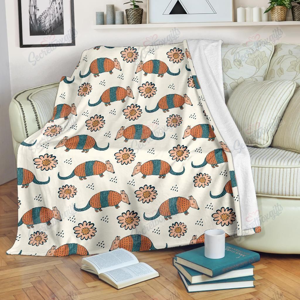 Armadillo Pattern Fleece Blanket