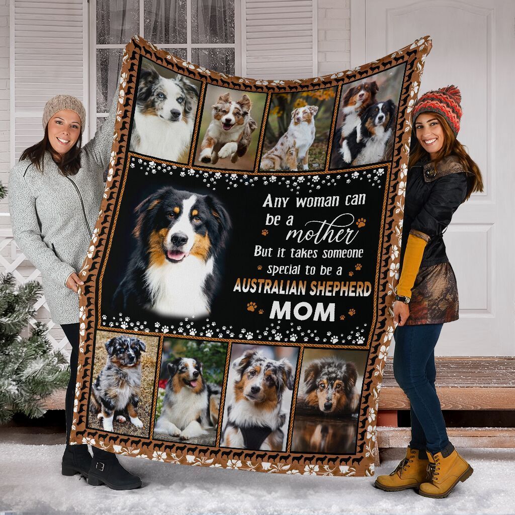 Aussie Mom Fleece Blanket