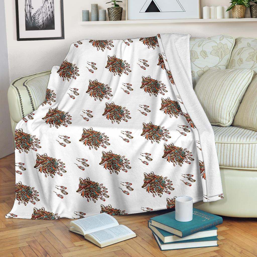 Aztec Wolf Pattern Sherpa Fleece Blanket