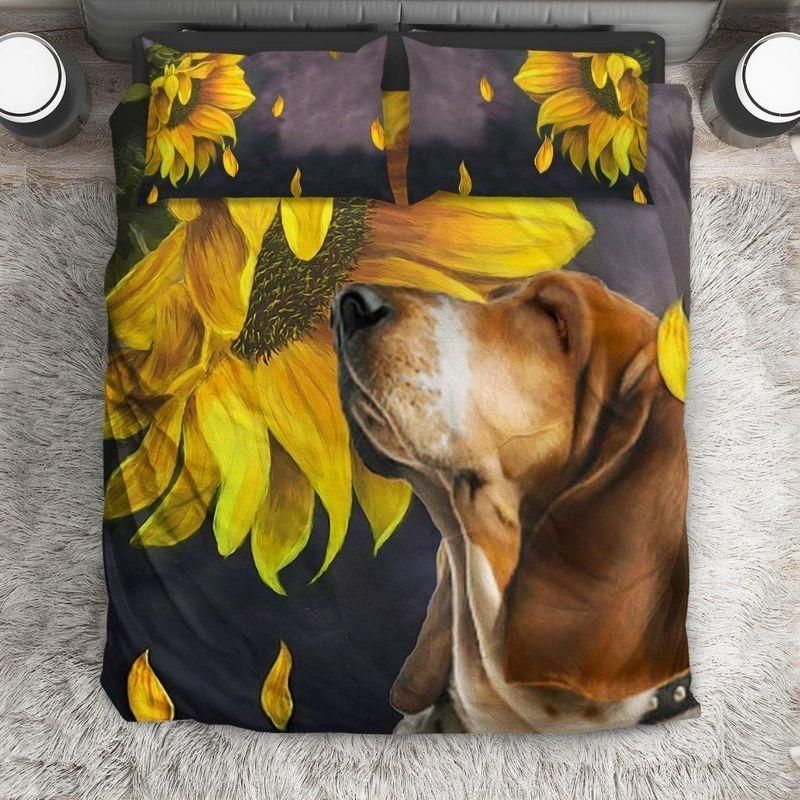 Basset Hound Sunflower Bedding Set