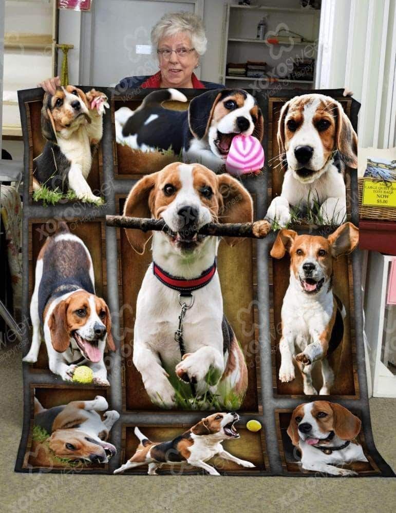 Beagled Sherpa Fleece Blanket