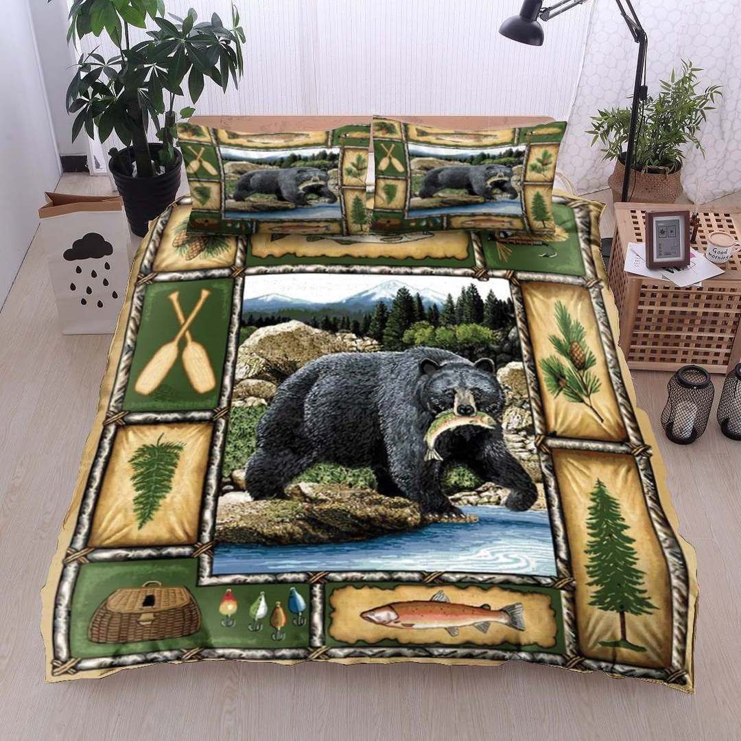 Bear Catch Salmon Bedding Set
