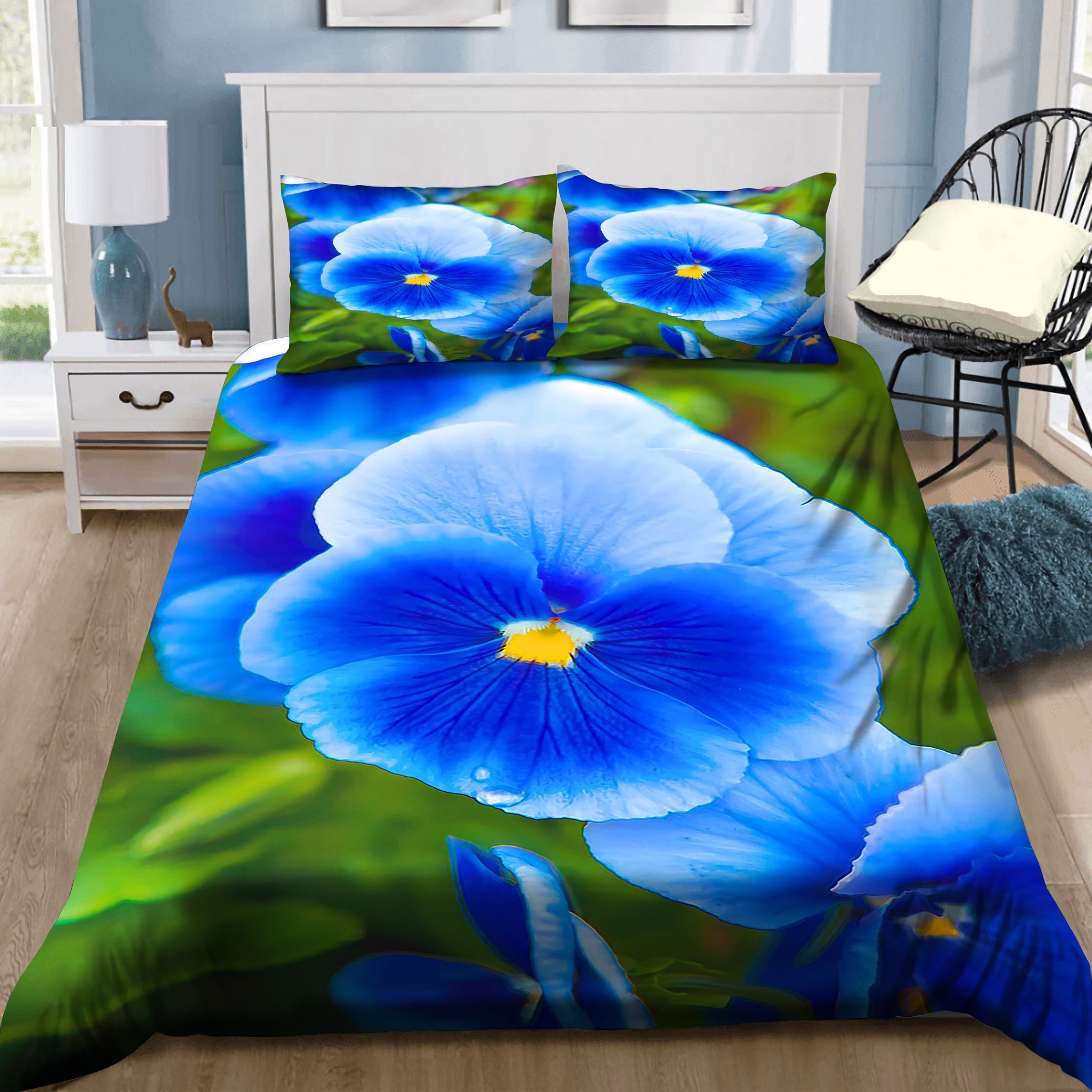 Beautiful Blue Flowers Bedding Set