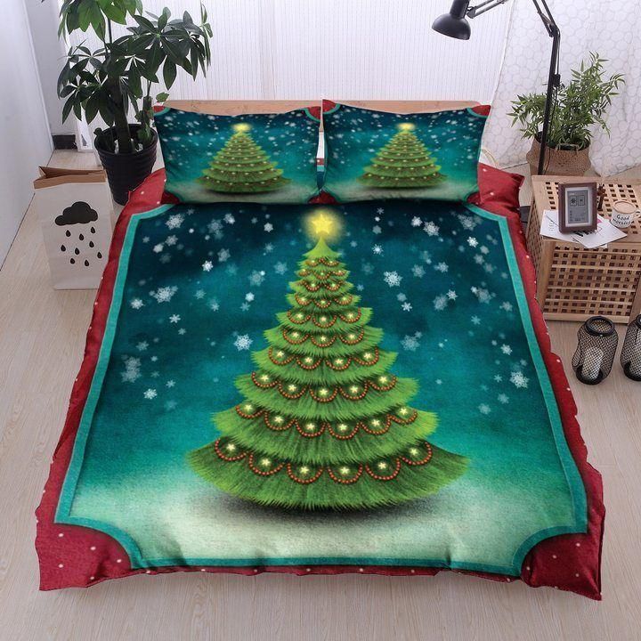 Beautiful Christmas Tree Yellow Light Bedding Set