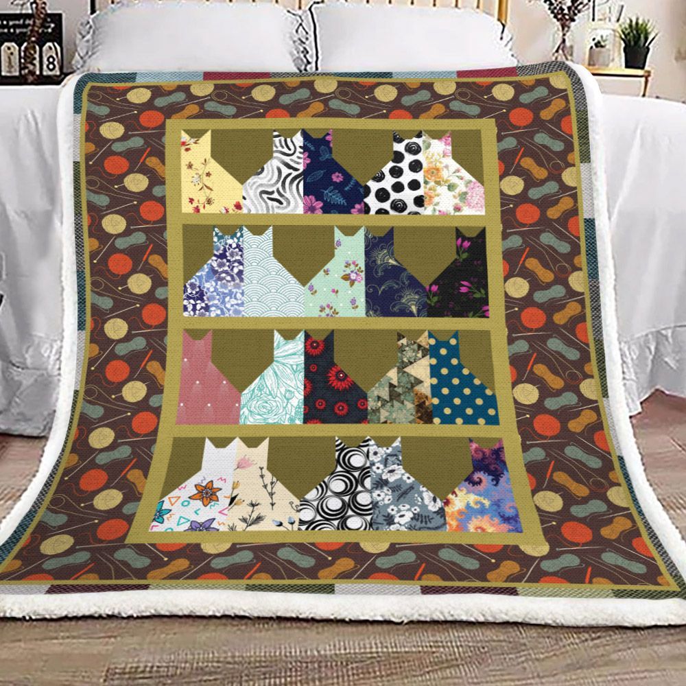 Beautiful Colorful Cat And Wool Roll Sherpa Fleece Blanket