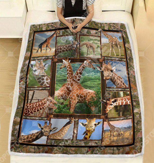 Beautiful Giraffe Sherpa Fleece Blanket