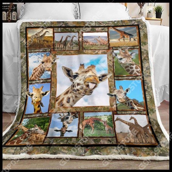 Beautiful Giraffe Sherpa Fleece Blanket
