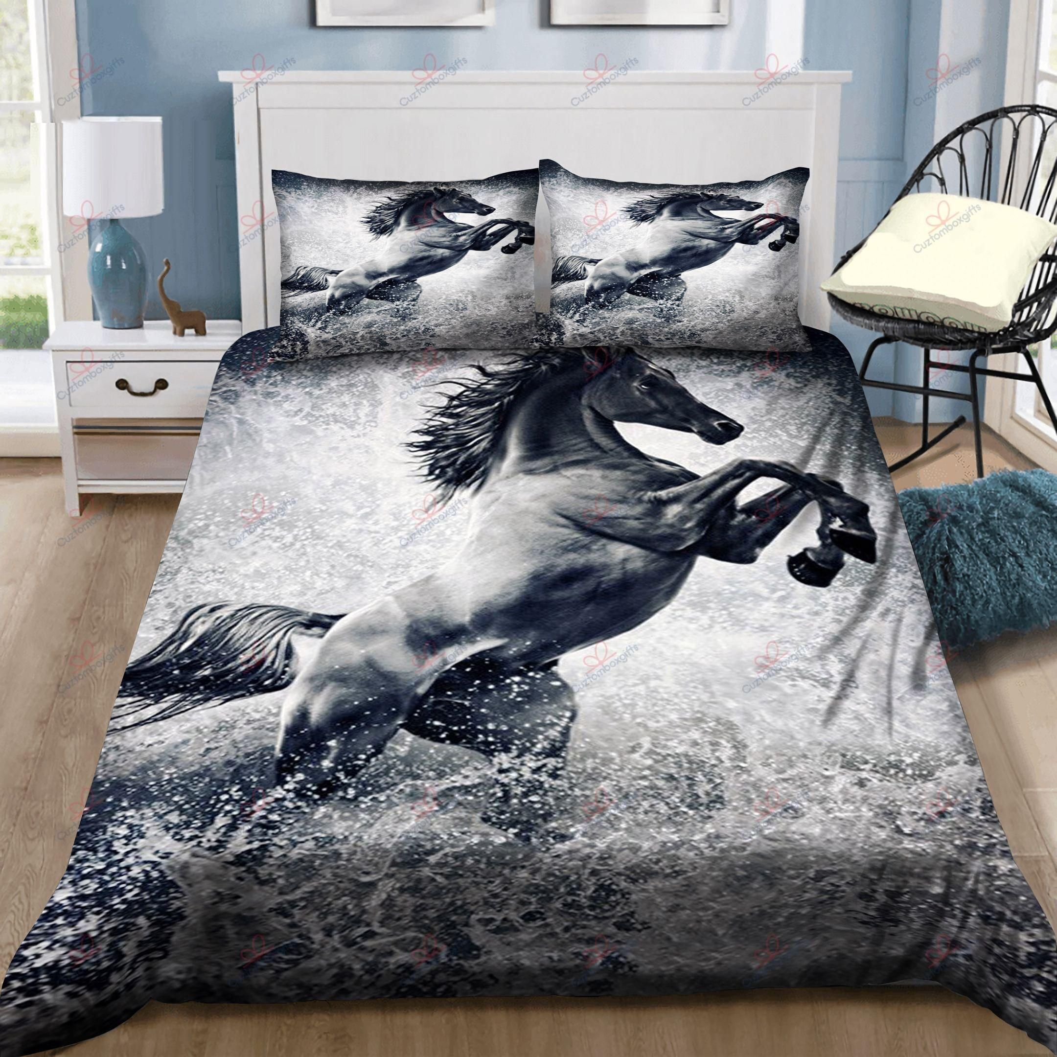 Beautiful Horse Bedding Set