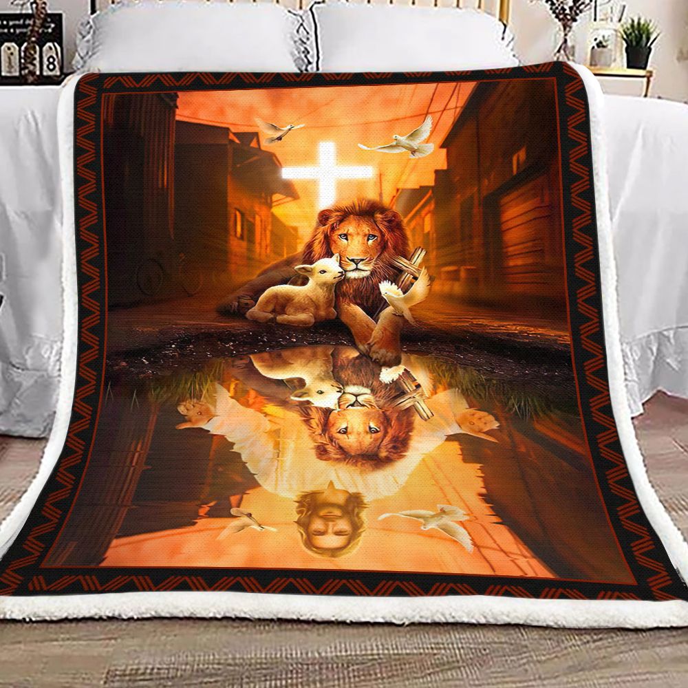 Beautiful Lion And Lamb Fleece Blanket