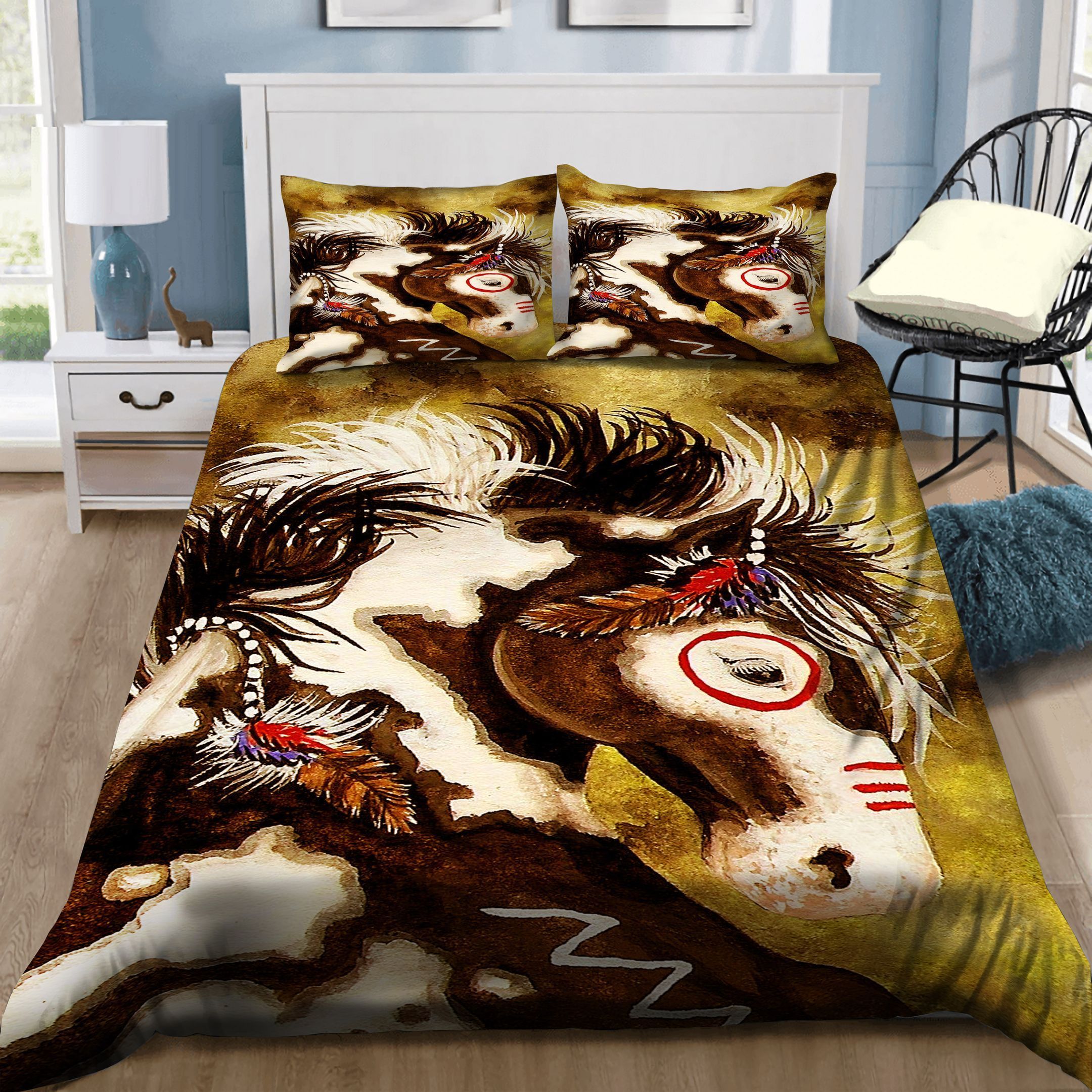 Beautiful Native Horse Bedding Set