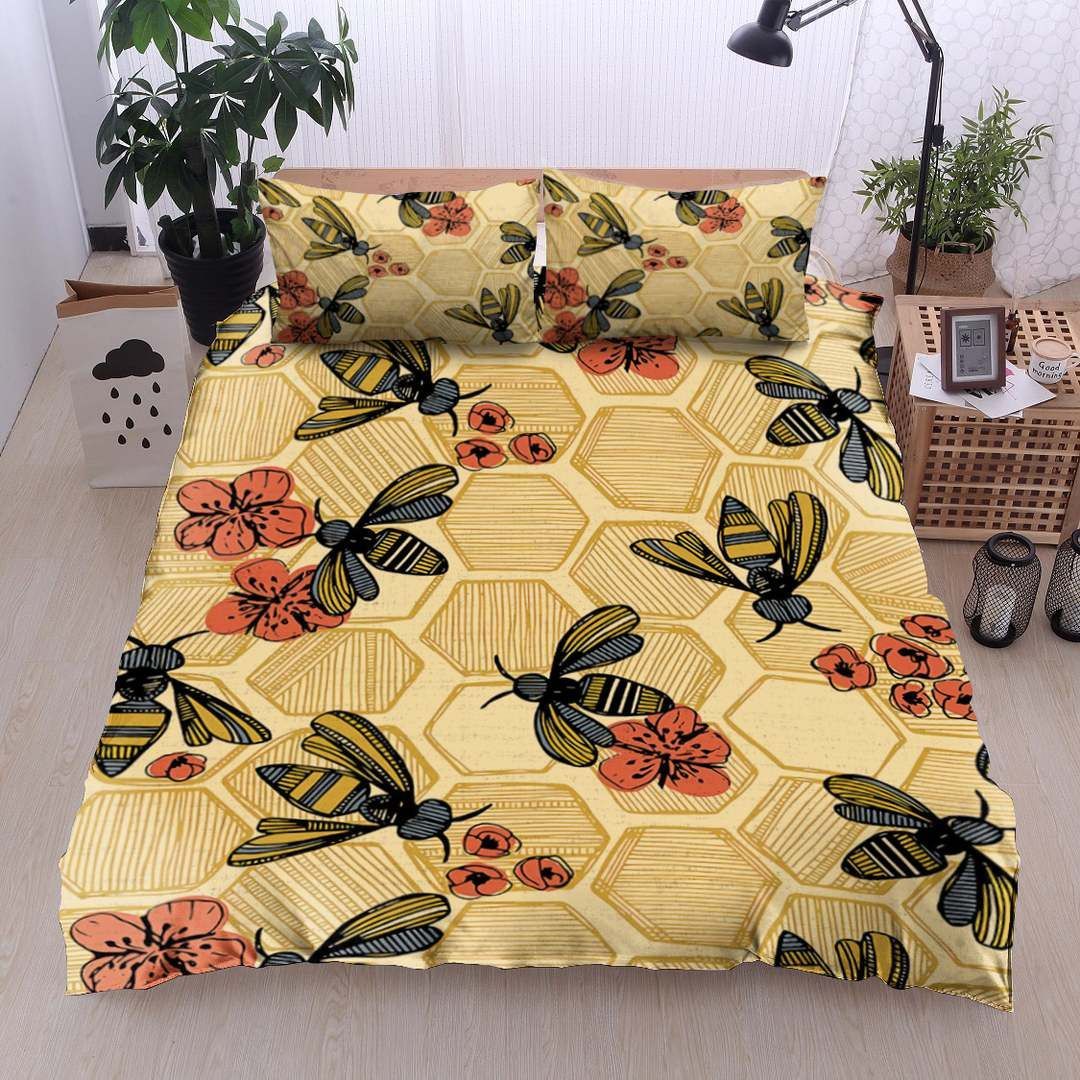 Bee And Flower Bedding Set