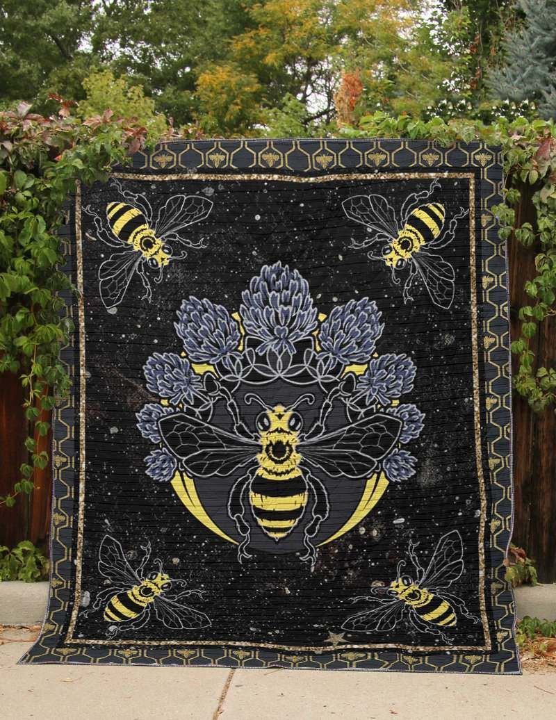 Bee And Moon CLT270604 Quilt Blanket
